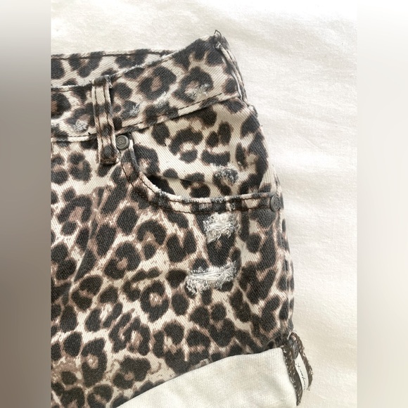 ONE teaspoon Animal Bandit Mid Waist Shorts - Picture 13 of 16